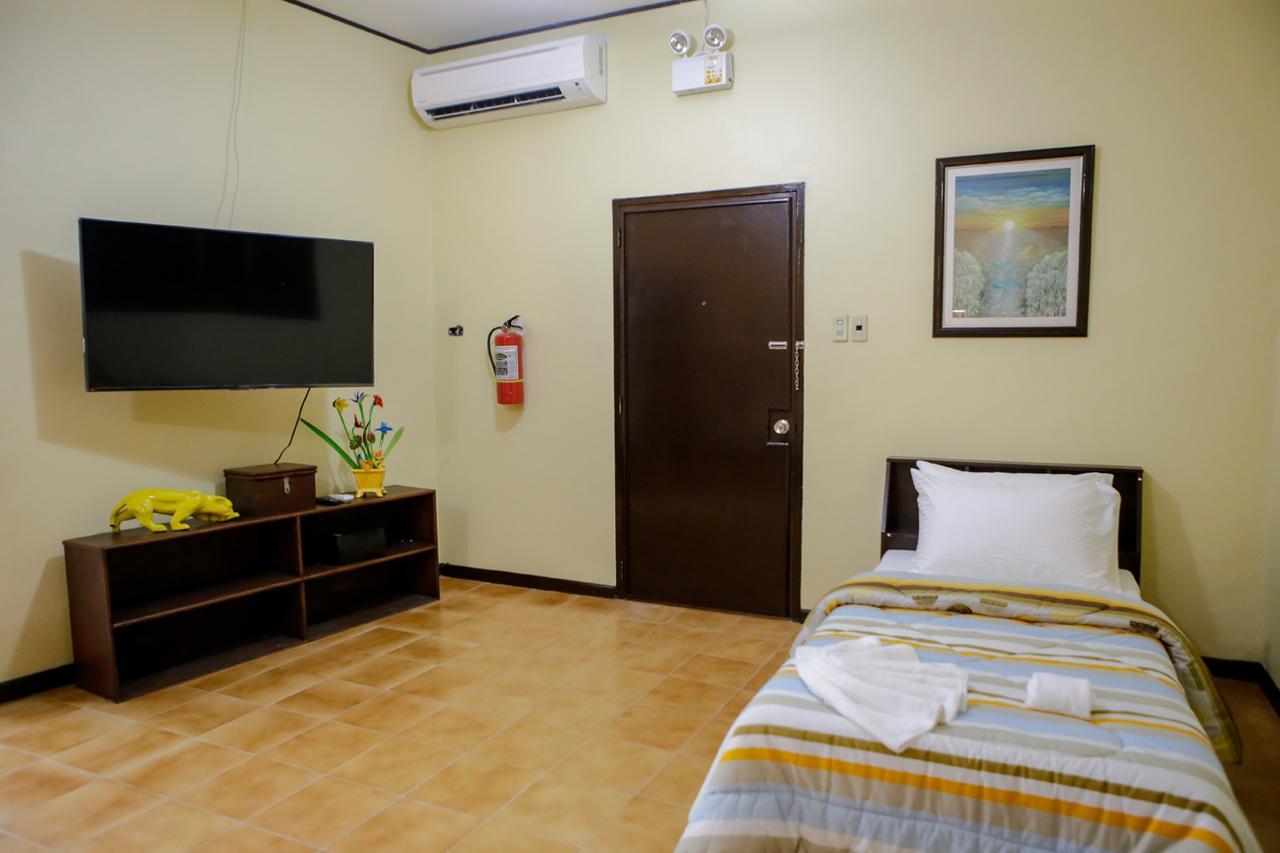 Victoria'S Haven Bed & Breakfast Dumaguete City Exterior foto