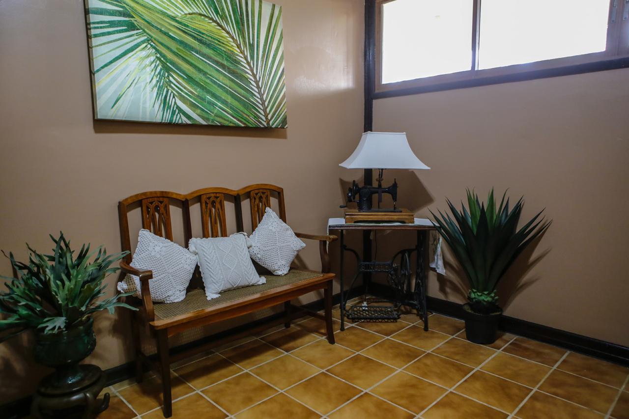Victoria'S Haven Bed & Breakfast Dumaguete City Exterior foto