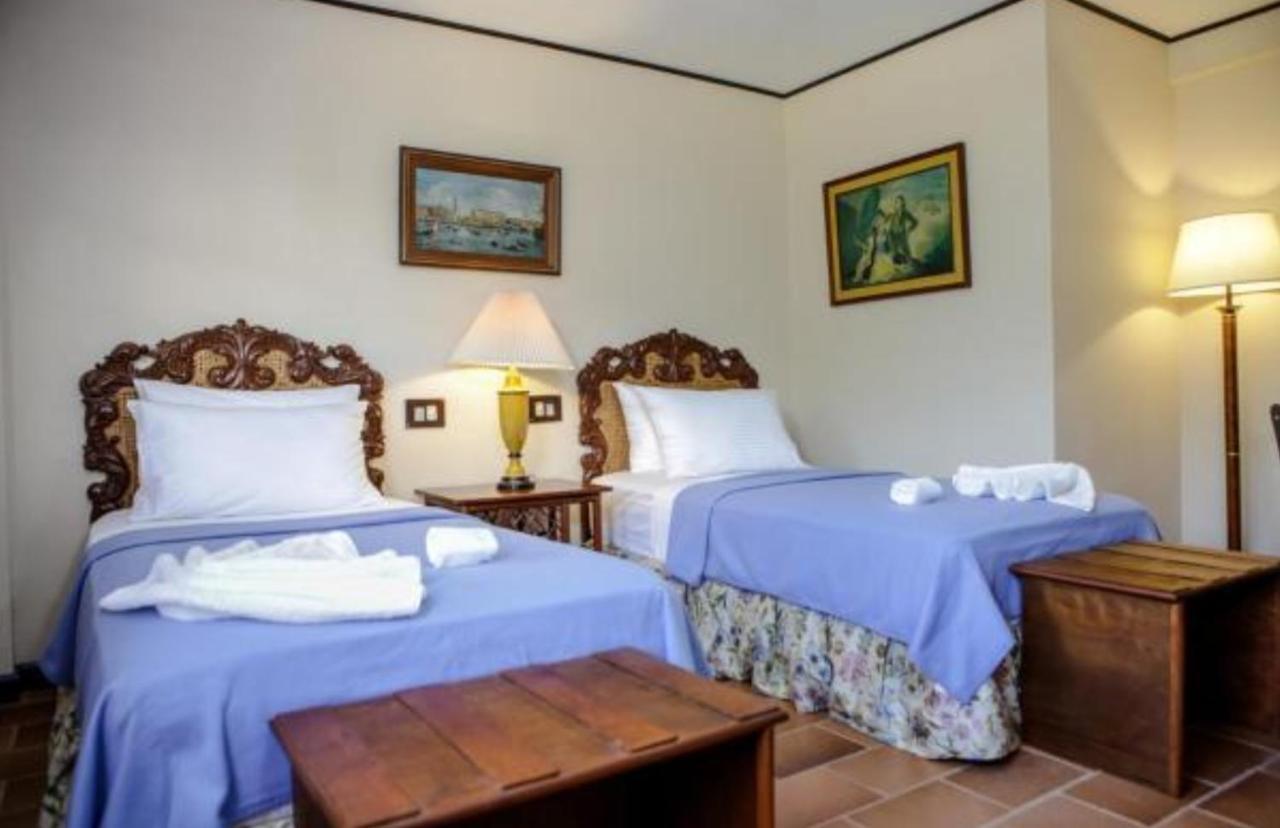 Victoria'S Haven Bed & Breakfast Dumaguete City Exterior foto