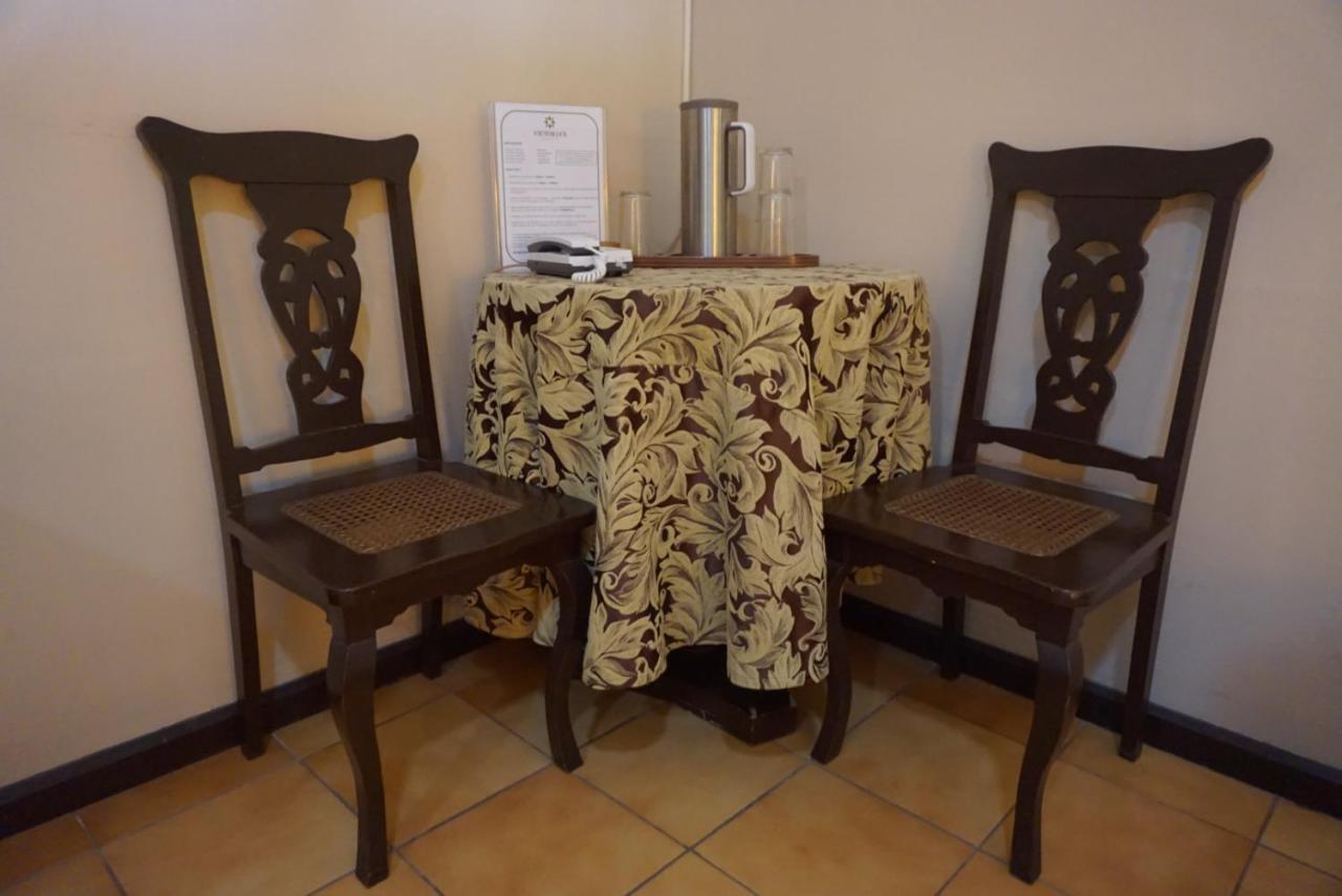 Victoria'S Haven Bed & Breakfast Dumaguete City Exterior foto